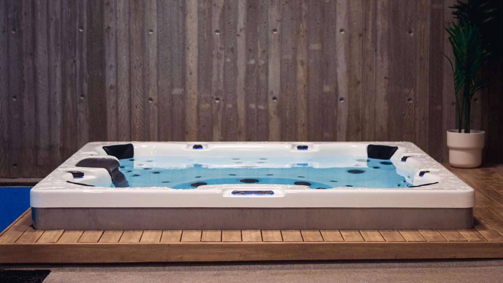 Apartment Modern In Aros With Swimming Pool!-moderne Pa Aros Med Svommebasseng!
